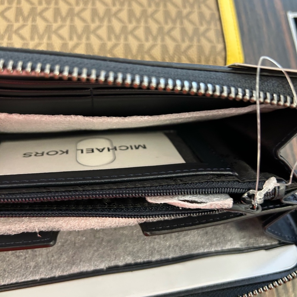 Michael Kors Cooper Tech Zip Around NWT blue orange men wallet signature logo - Picture 9 of 9